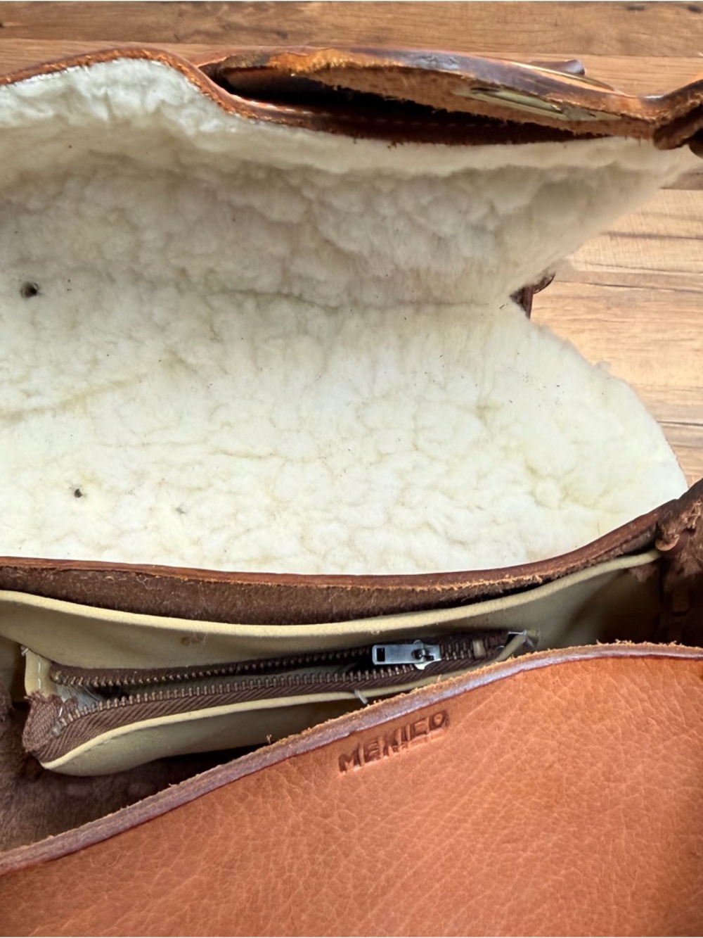 Vintage Tooled Leather Saddle Bag Purse in Tan and Dark Brown made in Mexico - Picture 7 of 8